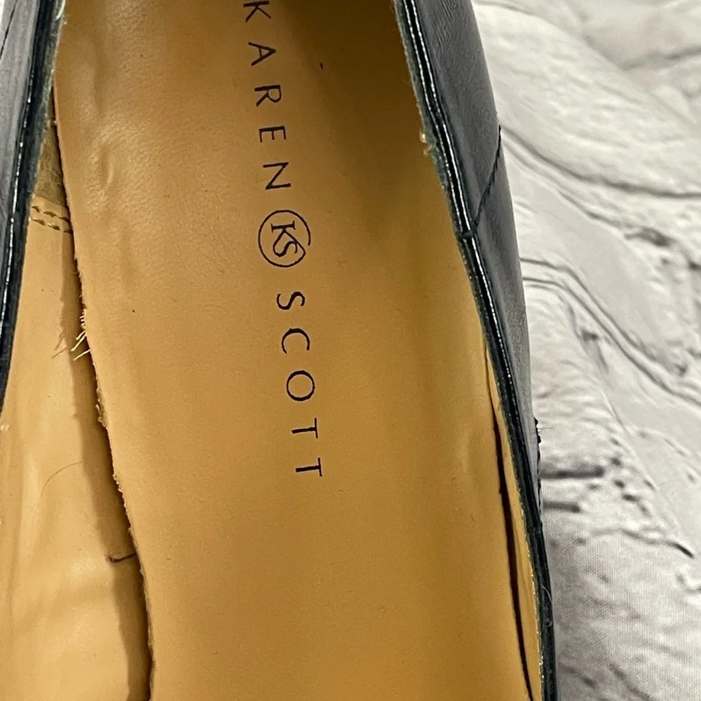 Karen Scott Clancy Style Women’s Navy Heel/Pumps Pre-Owned Condition‎ Size 10